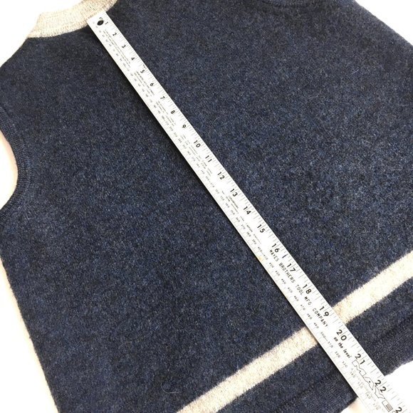 J Crew 100% Wool Sweater Vest Made in Hong Kong - Picture 9 of 15